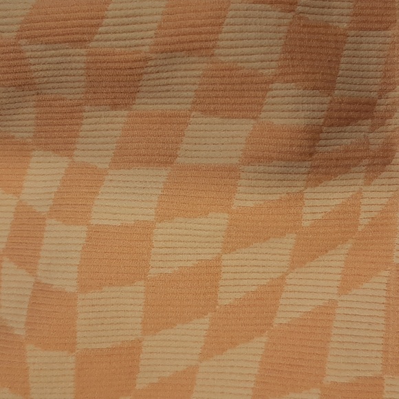 🥀NWT Nikibiki Pink Checkered Stretchy Basic Keyhole Tank (One Size)🥀 - Picture 7 of 7